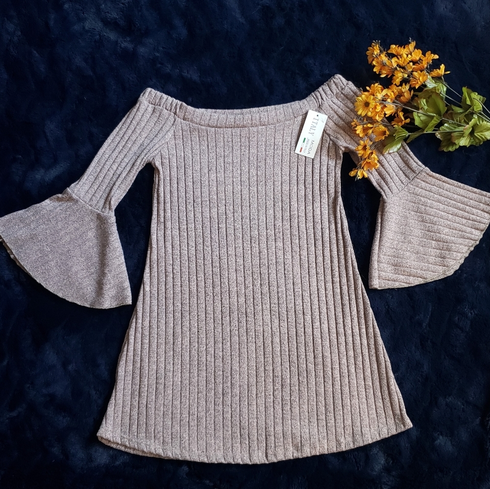 Off the shoulder bell sleeve dress
